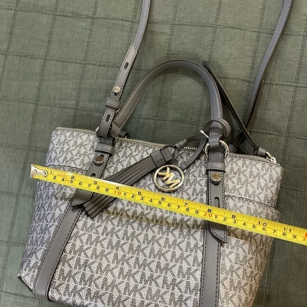 Michael Kors Sullivan handbag - Picture 15 of 15